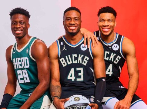 Χαμός στο NBA – Insider αποκαλύπτει: «Δεν θέλουν μαζί με τον Γιάννη να πάρουν και τα αδέρφια του, όπως έγινε στο Μιλγουόκι»