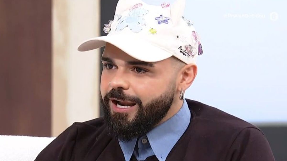 Akylas: «Όσο ήμουν στη Βιέννη έγινε ένα σκηνικό στην Ελλάδα που με τάραξε πάρα πολύ»