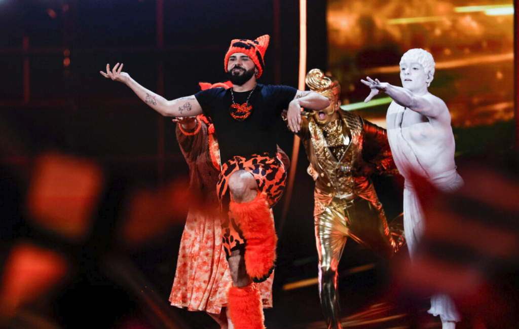 «Σεισμός» στην σκηνή της Eurovision 2026: Το πιο δυνατό χειροκρότημα πήρε ο Akylas που μάγεψε το στάδιο (vid)