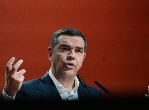 Τσίπρας: «Ο Μητσοτάκης εκμεταλλεύτηκε το ψέμα περί ανταλλαγής των συντάξεων με το Μακεδονικό – Η Ιστορία είναι πεισματάρα»