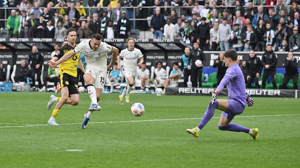 Γκλάντμπαχ – Ντόρτμουντ 1-0: Έχασαν τα… άχαστα αλλά οι γηπεδούχοι έβαλαν και ένα