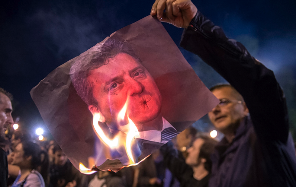 Γκρουέφσκι: Ο πρώην πρωθυπουργός της Βόρειας Μακεδονίας απέκτησε την ουγγρική υπηκοότητα – «Σχεδόν αδύνατη η έκδοση του»