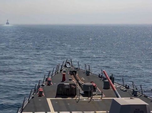 Η Τεχεράνη επιτρέπει την διέλευση κινεζικών πλοίων από το Ορμούζ