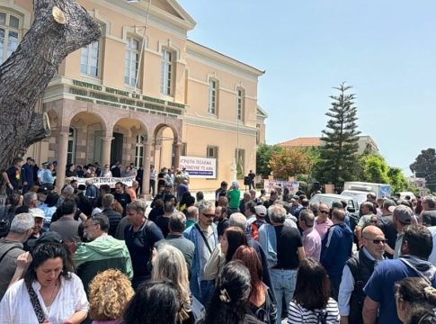 Λέσβος: Στους δρόμους ξανά οι κτηνοτρόφοι – Διεκδικούν εμβολιασμό για τον αφθώδη πυρετό και αποζημιώσεις