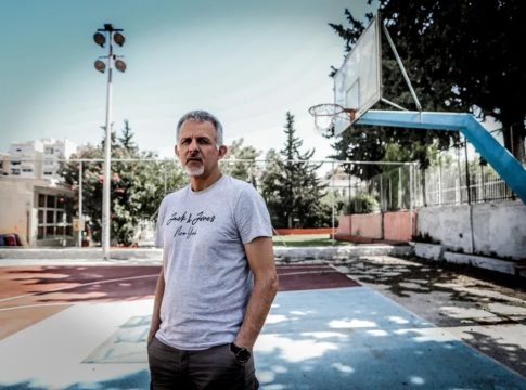 Μπακατσιάς: «Δίκαιος ο τίτλος του Ολυμπιακού, είχε τη μεγαλύτερη σταθερότητα φέτος»