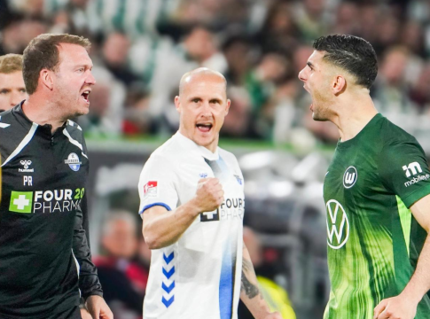 Η Πάντερμπορν επέστρεψε στην Bundesliga και έριξε τη Βόλφσμπουργκ του Κουλιεράκη στη Β’ Κατηγορία (2-1 παρ.)