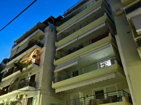 «Ήμουν στο μπάνιο», κατέθεσε ο σύντροφος της 24χρονης που έπεσε από τον 7ο όροφο πολυκατοικίας