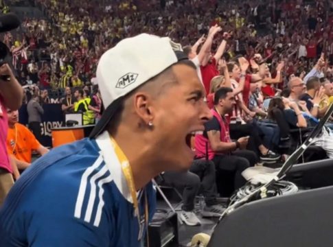 Euroleague: Ο διάσημος streamer που «τρελάθηκε» με το τρίποντο του Φουρνιέ από το… logo (vid)