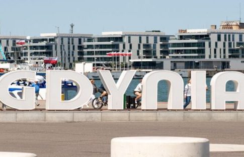Νίκη επιβίωσης στην Γκντίνια