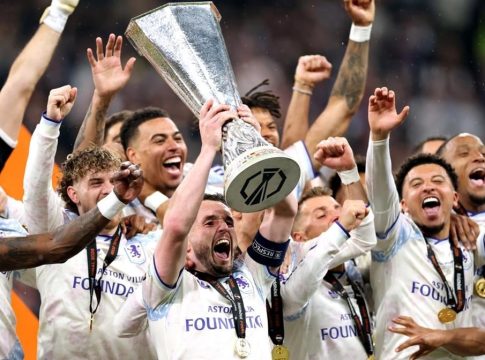 Η απονομή του Europa League στην Άστον Βίλα (vid)