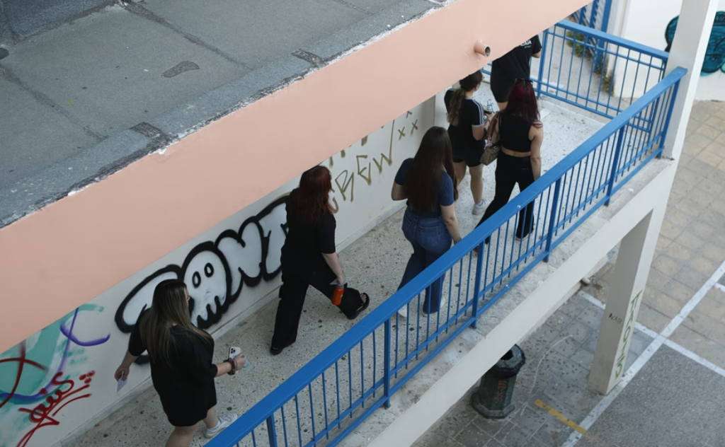 Εξετάσεις: Αρχίζουν τη Δευτέρα οι προαγωγικές και οι απολυτήριες στα λύκεια – Πότε ξεκινούν στα γυμνάσια