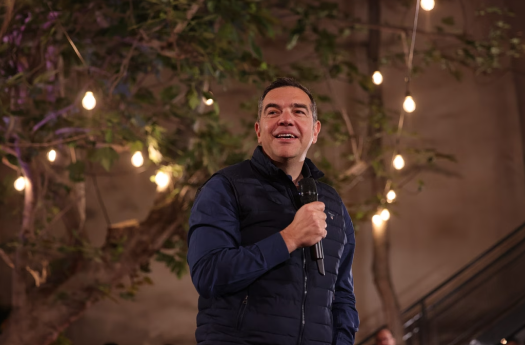 Σε «μπλαουγκράνα» ρυθμούς ο Αλέξης Τσίπρας πριν την ανακοίνωση του νέου κόμματος