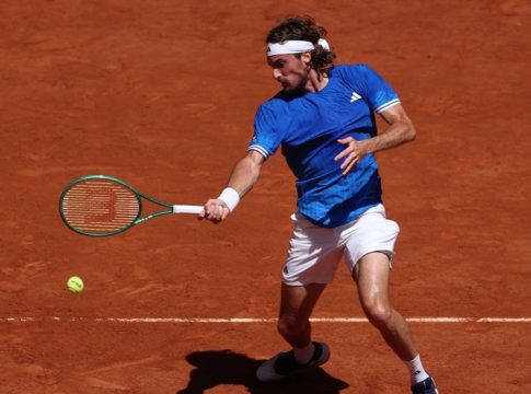 Τσιτσιπάς: «Η ζέστη βοηθάει το παιχνίδι μου»