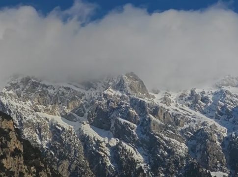 Το πιο ακραίο φαινόμενο των τελευταίων 40 ετών: Γιατί είδαμε τόσα χιόνια μέσα στον Μάιο;