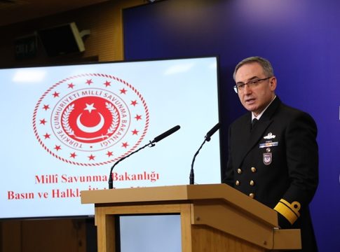 Εκπρόσωπος τουρκικού Υπουργείου Άμυνας: Παρακολουθούμε στενά τα εξοπλιστικά προγράμματα Ελλάδας και Κύπρου