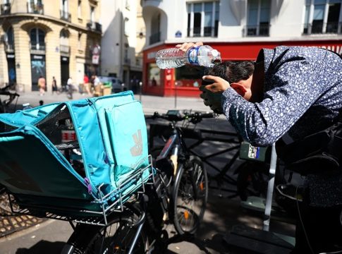Πώς η ακραία ζέστη μειώνει την παραγωγικότητα και αυξάνει τη φτώχεια – Πόσο κινδυνεύει η Ελλάδα