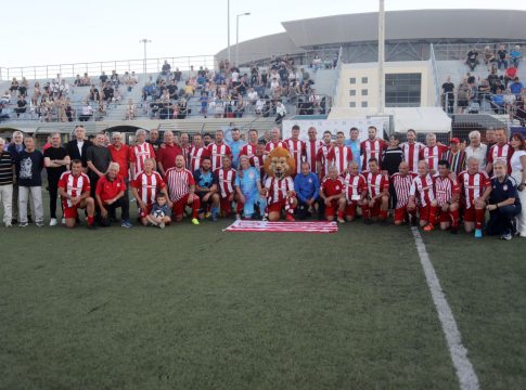 Τίμησαν τη μνήμη του Άντζα οι Βετεράνοι του Ολυμπιακού