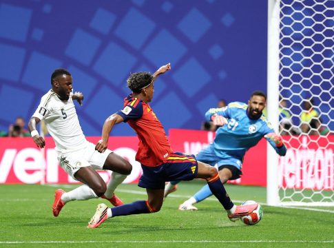 Πρώτο γκολ για την Ισπανία στο Μουντιάλ, 1-0 τη Σαουδική Αραβία με Γιαμάλ (vid)