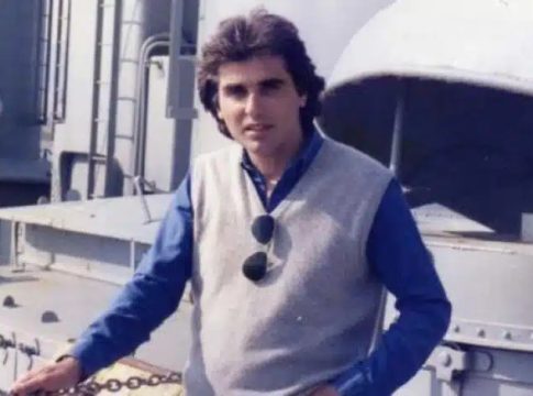 Ο τραγουδιστής που έκανε μια μεγάλη επιτυχία με τραγούδι εμπνευσμένο από τον Ελύτη και μετά έγινε ψάλτης