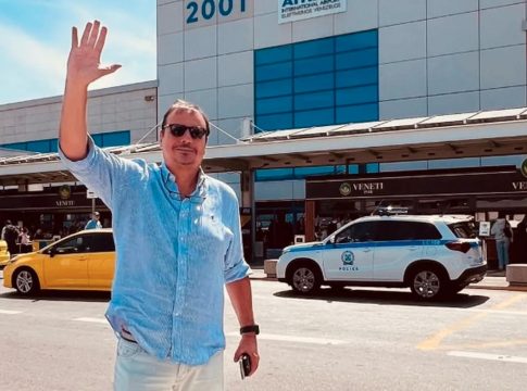 Το όμορφο «αντίο» του Εργίν Αταμάν από το αεροδρόμιο