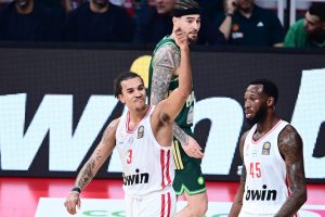Ολυμπιακός: Η επιστροφή του Γουόρντ και το δίλημμα του Μπαρτζώκα για το Game 3 (vids)