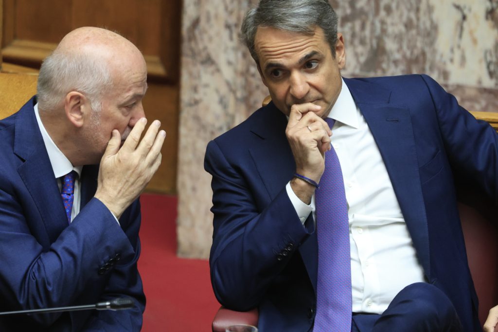 Υποκλοπές: Μετά τον «Νίξον» του Μαξίμου, ο Ντίλιαν έβαλε στο «κάδρο» και τον Φλωρίδη – Θύελλα αντιδράσεων από τα κόμματα