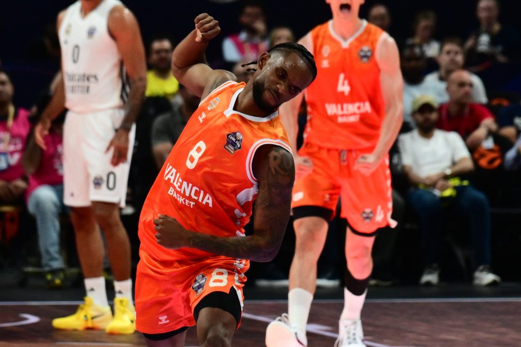Κανένα… Problema: Ο πρωταθλητής και MVP Μοντέρο και το μπάσκετ (του) που εμπνέει (vids)