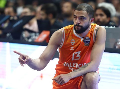 Αποχώρησε από τη Βαλένθια ο Τόμπσον και γίνεται συμπαίκτης του Πίτερς (pic)