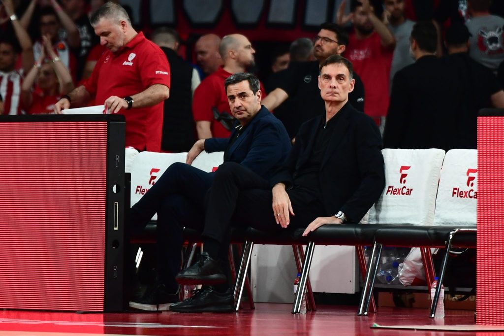 Μπαρτζώκας: «Μας έβαλαν πίεση τα τέσσερα τρίποντα του Μήτογλου – Θα είμαστε καλύτεροι την Παρασκευή»