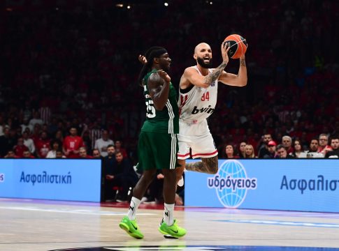 Η ανάρτηση της ΚΑΕ Ολυμπιακός για το φάουλ του Ναν στον Φουρνιέ (vid)