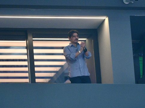 Στο «T-Center» για το Game 2 ο Δημήτρης Γιαννακόπουλος (pics)