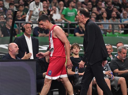 Έντονες παρατηρήσεις του Μπαρτζώκα στον Λαρεντζάκη (vid)