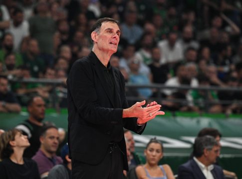 Μπαρτζώκας: «Υπήρχαν κάποιοι παίκτες που υστέρησαν, επιθετικά και αμυντικά»