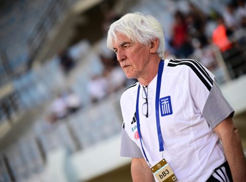 Ξανά με τριάδα στην άμυνα η Εθνική – Πολλές αλλαγές από τον Γιοβάνοβιτς (pic)