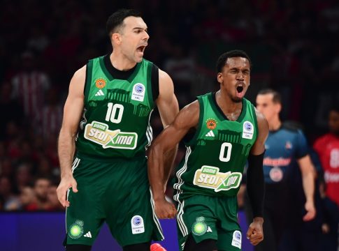 Σορτς «on fire» στην τρίτη περίοδο του ντέρμπι (vid)