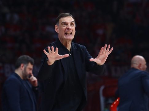 Τα παράπονα του Μπαρτζώκα προς τον Βεζένκοφ (vid)