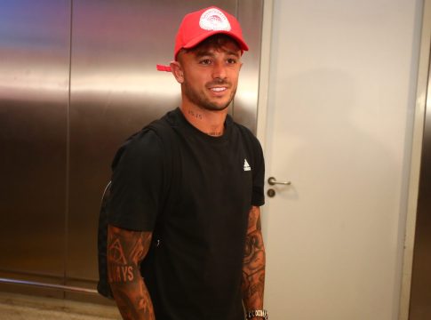 Στην Αθήνα για τον Ολυμπιακό ο Μαφέο (pics, vids)