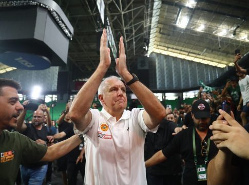 Αποθεώθηκε στο T-Center o Ομπράντοβιτς (pics)