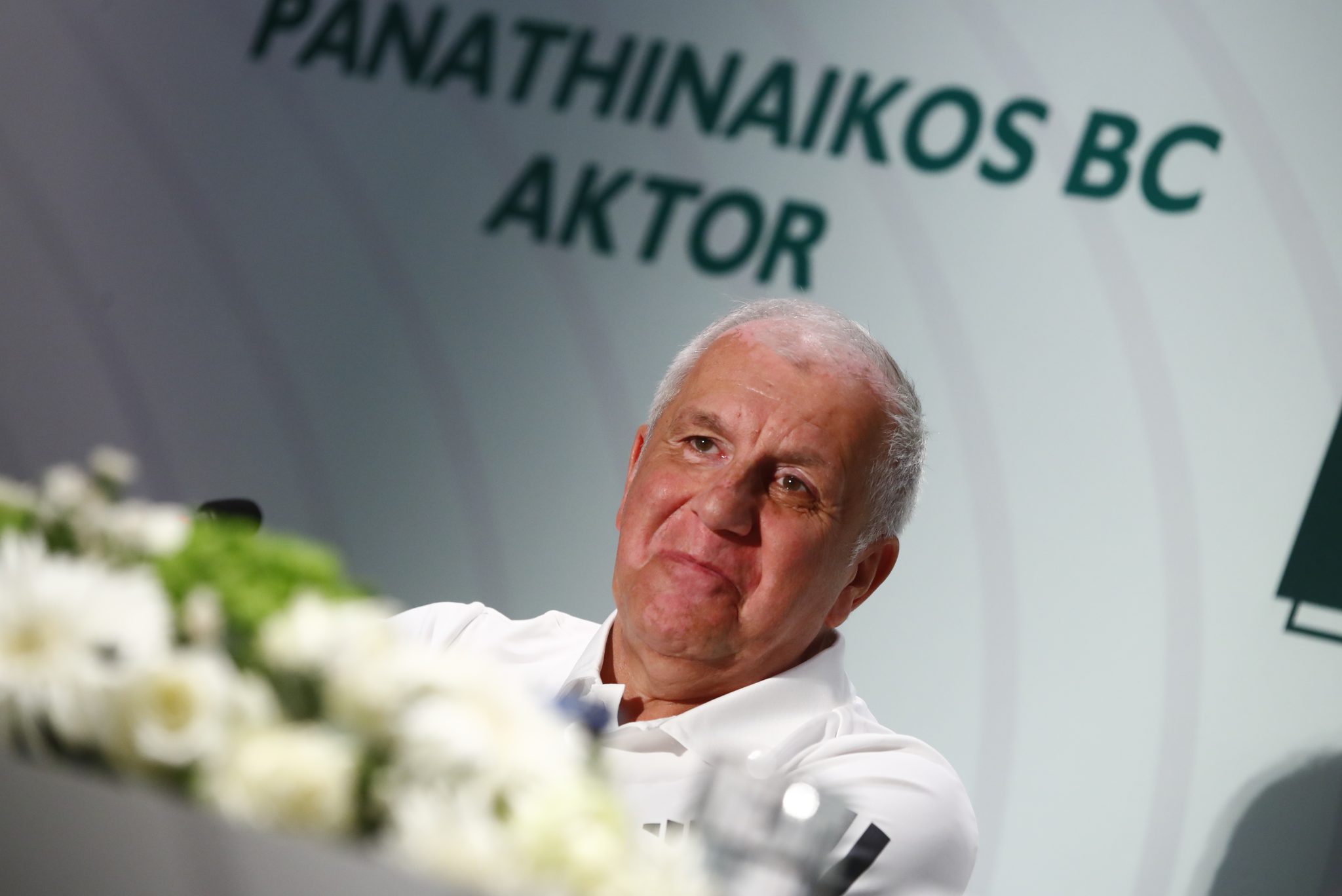 Έπος: Το αστείο του Ομπράντοβιτς για τον Ολυμπιακό σε σεμινάριο στη Σερβία (vid)
