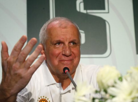 «Ο Ολυμπιακός είναι μια πολύ μεγάλη ομάδα…»: Το blooper της χρονιάς στην παρουσίαση του Ομπράντοβιτς (vid)