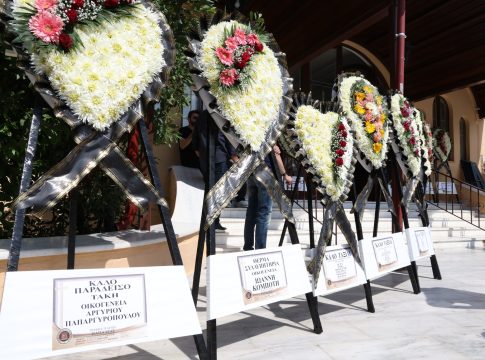 Το τελευταίο «αντίο» στον Τάκη Γκώνια (pics)