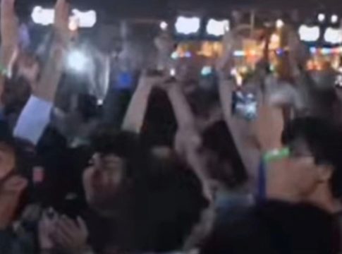 Χαμός στη Νέα Υόρκη για το πρωτάθλημα των Νικς (vids)