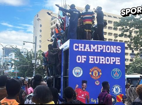 Τρελή καζούρα στην Άρσεναλ για το χαμένο Champions League: Κενυάτες έκαναν… παρέλαση με πούλμαν για την αποτυχία!