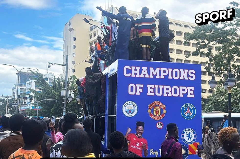 Τρελή καζούρα στην Άρσεναλ για το χαμένο Champions League: Κενυάτες έκαναν… παρέλαση με πούλμαν για την αποτυχία!