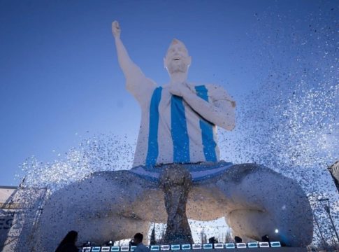 Άγαλμα 26 μέτρων στην Παταγονία για τον Λιονέλ Μέσι (pics & vid)