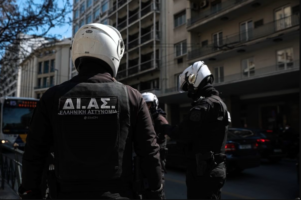 Πετράλωνα: Συνελήφθη 52χρονος που έδειχνε τα γεννητικά του όργανα σε περαστικούς
