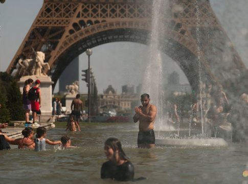 Χωρίς κλιματισμό, χωρίς υποδομές: Γιατί η Κεντρική Ευρώπη δεν είναι προετοιμασμένη για τον επικείμενο καύσωνα