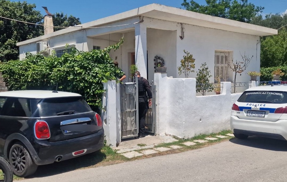 Αίγιο: Το ενδεχόμενο συνεργού στην απόκρυψη στοιχείων ερευνά η ΕΛ.ΑΣ. για τον 65χρονο που κατηγορείται το διπλό φονικό