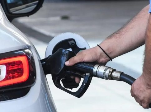 Καύσιμα: Πού καταγράφονται οι υψηλότερες και πού οι χαμηλότερες τιμές σε όλη την Ελλάδα
