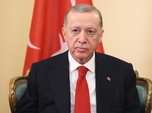 Ύμνοι Ερντογάν στην τουρκική αμυντική βιομηχανία και βολές εναντίον του Ισραήλ